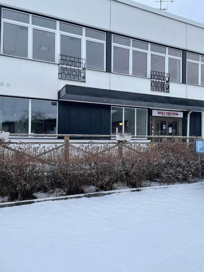 Hotell 埃斯基尔斯蒂纳 外观 照片